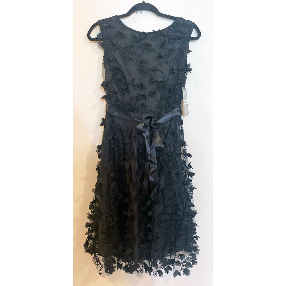 TAHARI ASL 3 DIMENSIONAL EMBROIDERY DRESS